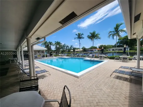 160 Cypress Club Drive Pompano Beach FL 33060