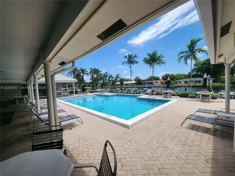 160 Cypress Club Drive Pompano Beach FL 33060