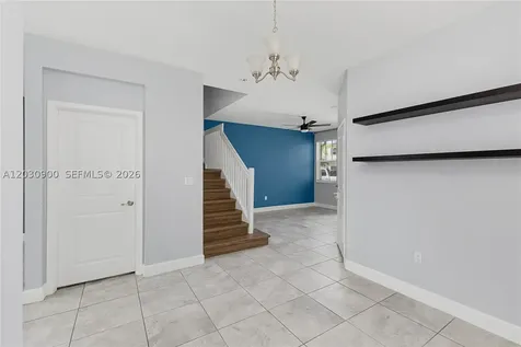 4813 NW 48th Terrace Tamarac FL 33319