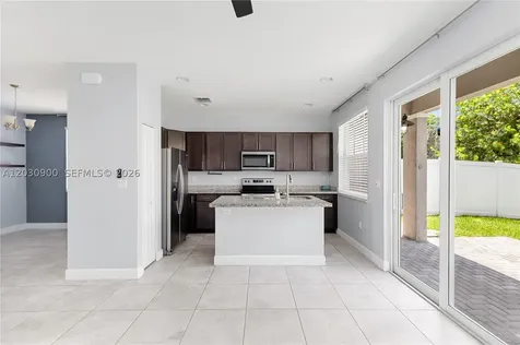 4813 NW 48th Terrace Tamarac FL 33319