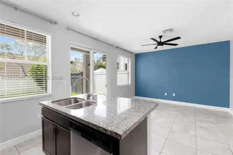 4813 NW 48th Terrace Tamarac FL 33319