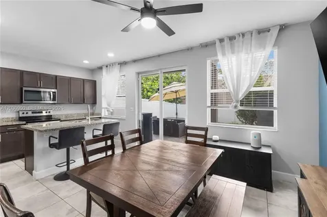 4813 NW 48th Terrace Tamarac FL 33319