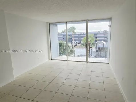 8821 W Flagler Street Miami FL 33174