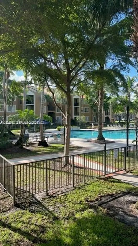 8020 N Nob Hill Road Tamarac FL 33321