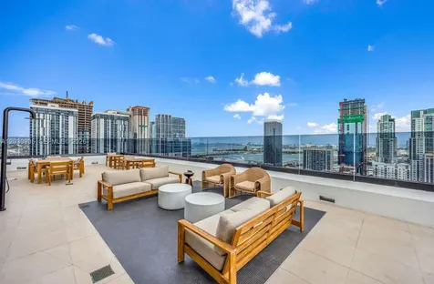 225 N Miami Avenue Miami FL 33128
