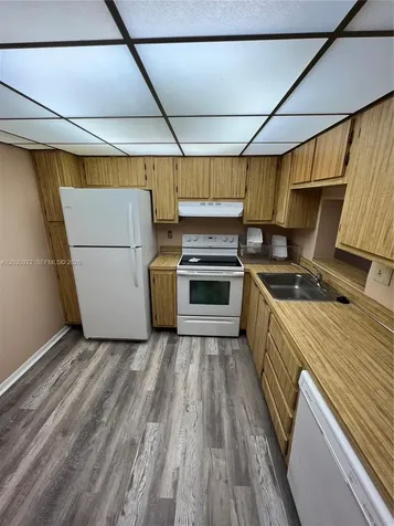 7650 W Mcnab Road Tamarac FL 33321