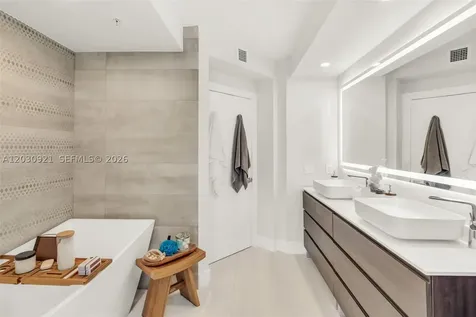 1500 Ocean Drive Miami Beach FL 33139