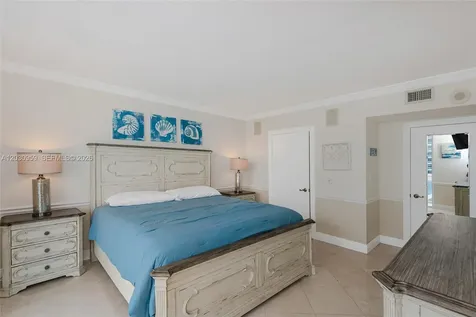 8855 Collins Avenue Surfside FL 33154