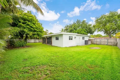 10421 SW 107th Street Miami FL 33176