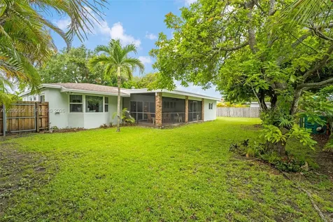 10421 SW 107th Street Miami FL 33176
