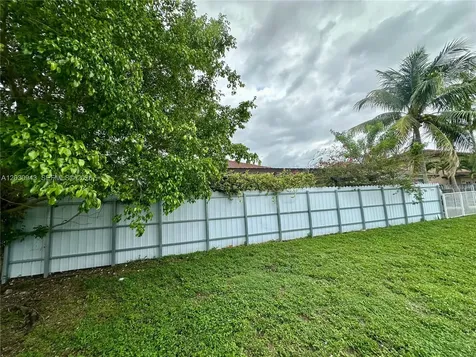 15490 SW 10th Street Miami FL 33194