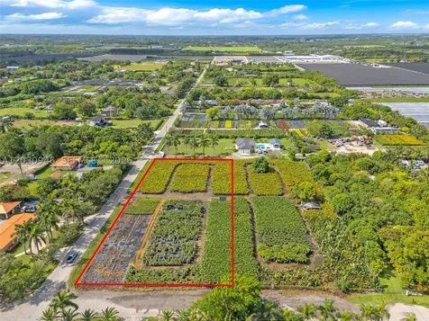 208 St SW 198 Avenue Miami FL 33187