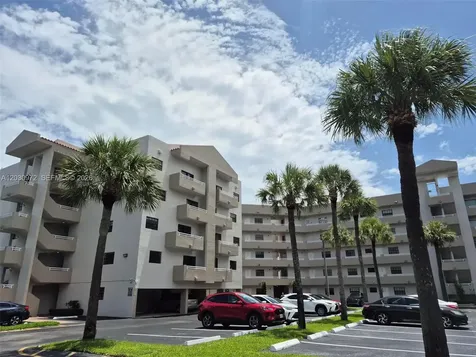 15969 NW 64th Avenue Miami Lakes FL 33014