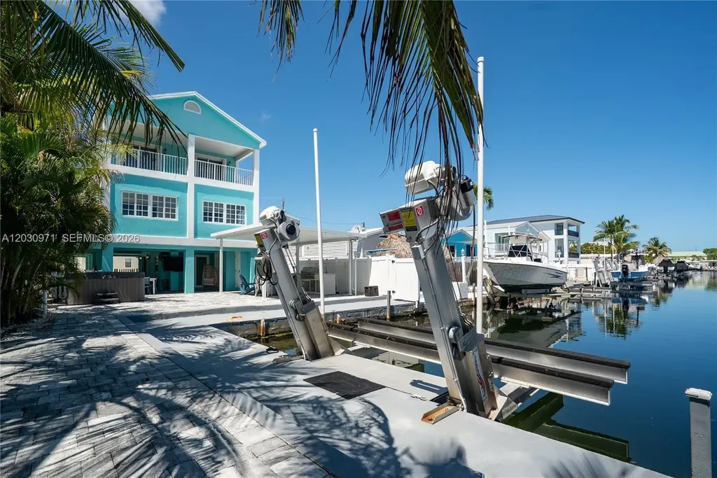720 Boyd Drive Key Largo FL 33037