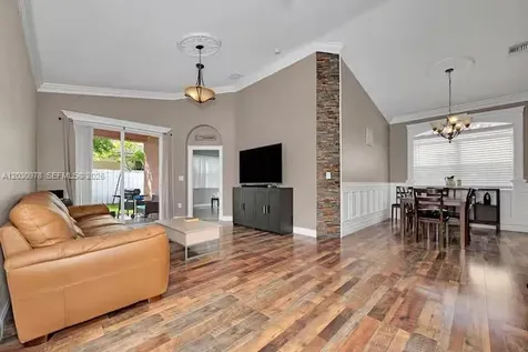 2327 NE 37th Terrace Homestead FL 33033