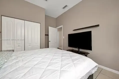 2327 NE 37th Terrace Homestead FL 33033