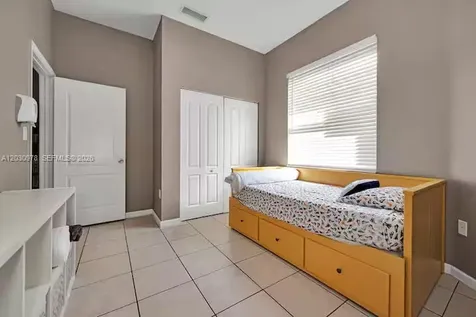 2327 NE 37th Terrace Homestead FL 33033