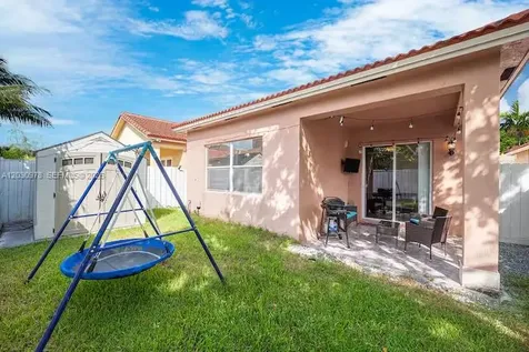 2327 NE 37th Terrace Homestead FL 33033