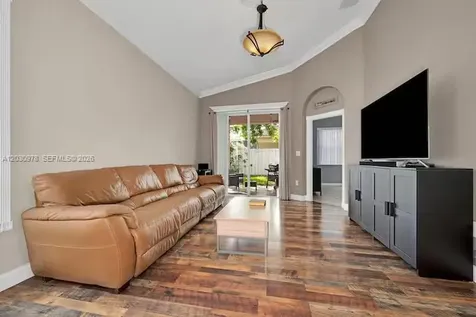 2327 NE 37th Terrace Homestead FL 33033