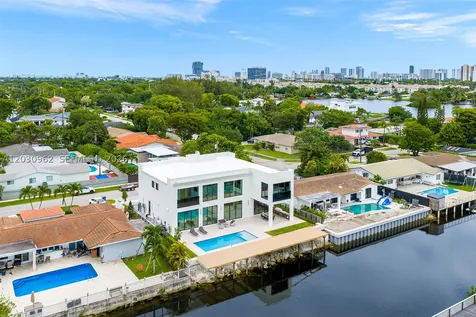 2380 NE 196th Street Miami FL 33180