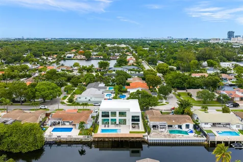 2380 NE 196th Street Miami FL 33180
