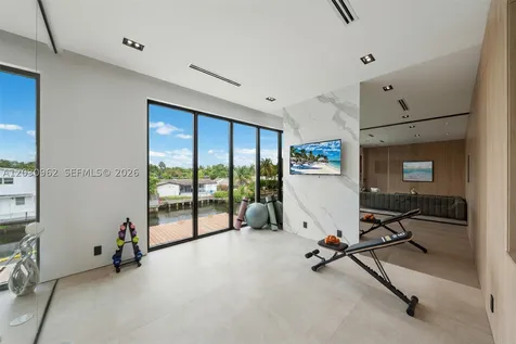 2380 NE 196th Street Miami FL 33180