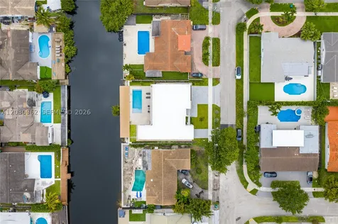2380 NE 196th Street Miami FL 33180