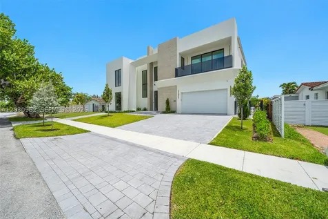 2380 NE 196th Street Miami FL 33180
