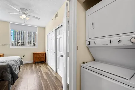 275 NE 18th Street Miami FL 33132