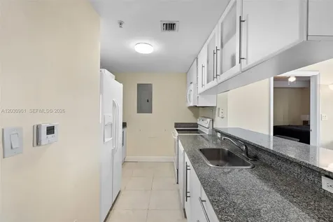275 NE 18th Street Miami FL 33132