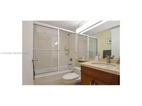 6767 Collins Avenue Miami Beach FL 33141