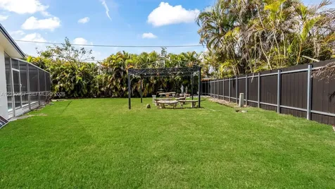 2377 NW 83rd Avenue Sunrise FL 33322