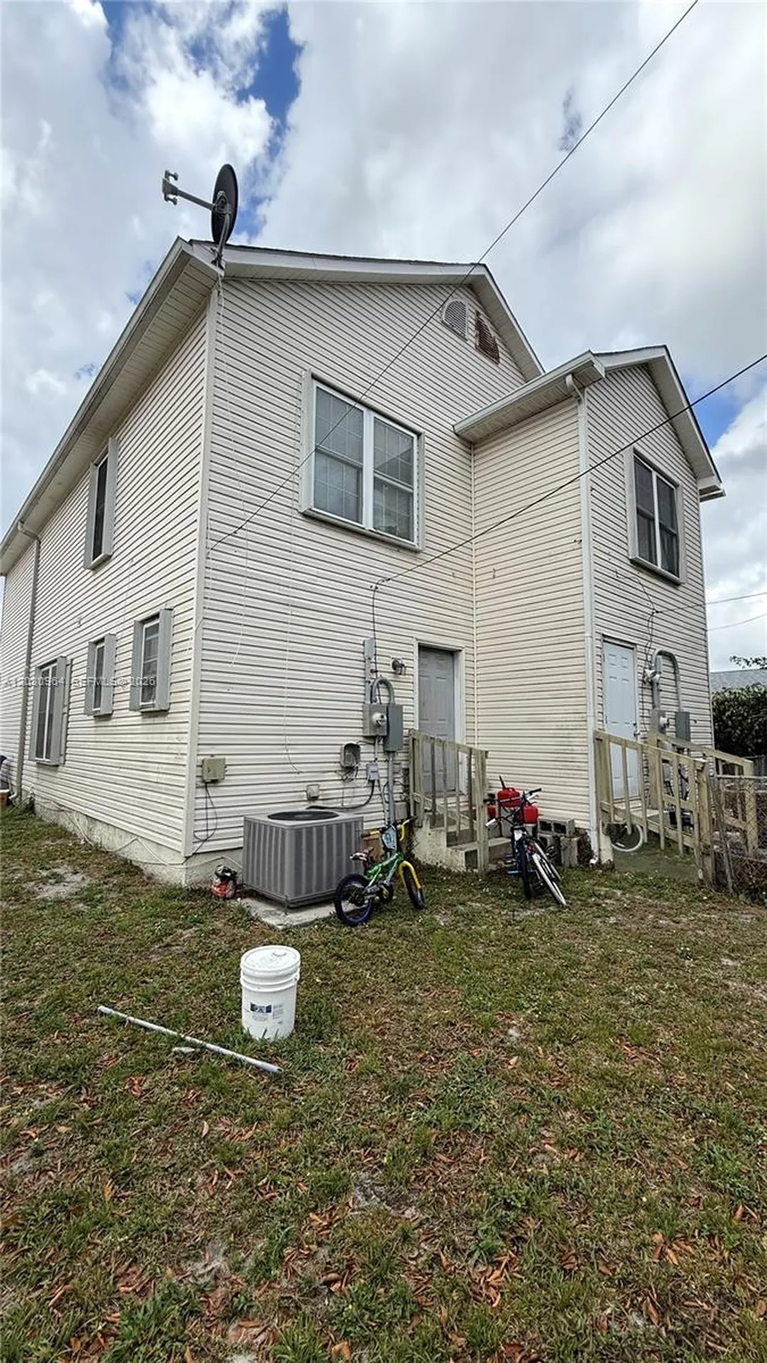 1742 SW 44th Terrace Fort Lauderdale FL 33317