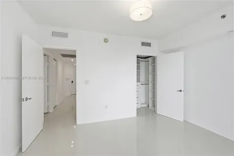 465 Brickell Avenue Miami FL 33131