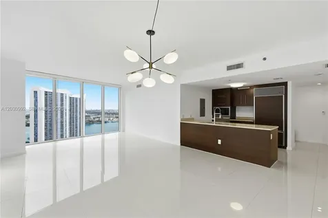 465 Brickell Avenue Miami FL 33131