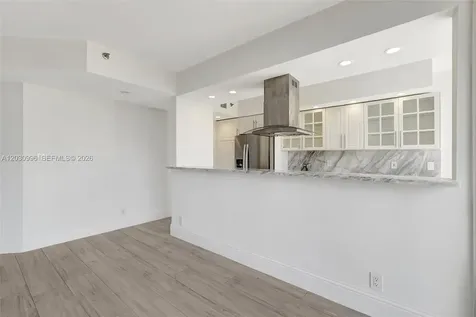 1000 Island Boulevard Aventura FL 33160