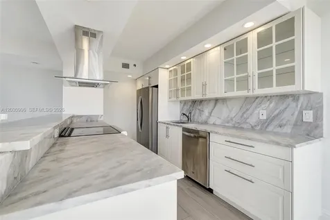 1000 Island Boulevard Aventura FL 33160
