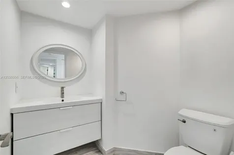 1000 Island Boulevard Aventura FL 33160