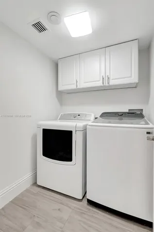 1000 Island Boulevard Aventura FL 33160
