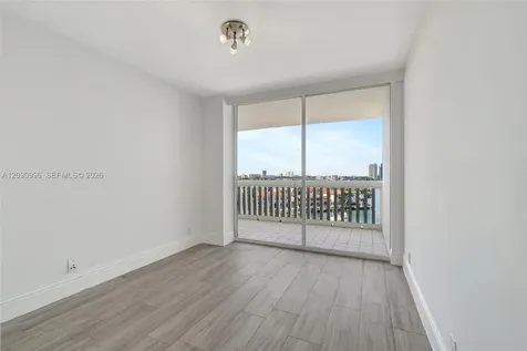1000 Island Boulevard Aventura FL 33160