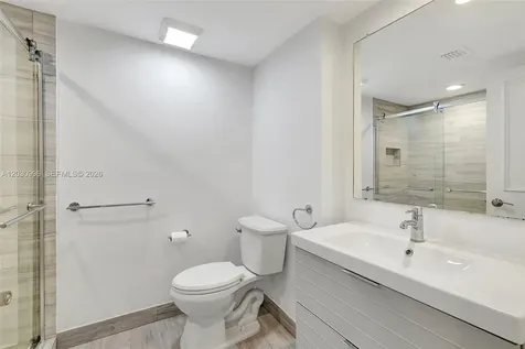 1000 Island Boulevard Aventura FL 33160