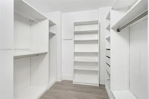 1000 Island Boulevard Aventura FL 33160