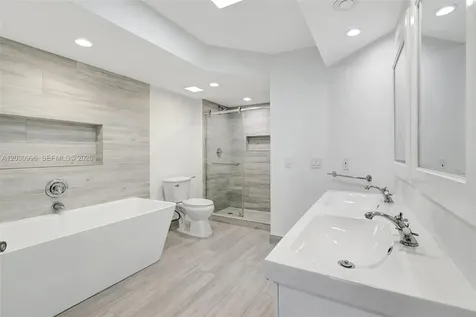 1000 Island Boulevard Aventura FL 33160