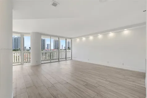 1000 Island Boulevard Aventura FL 33160