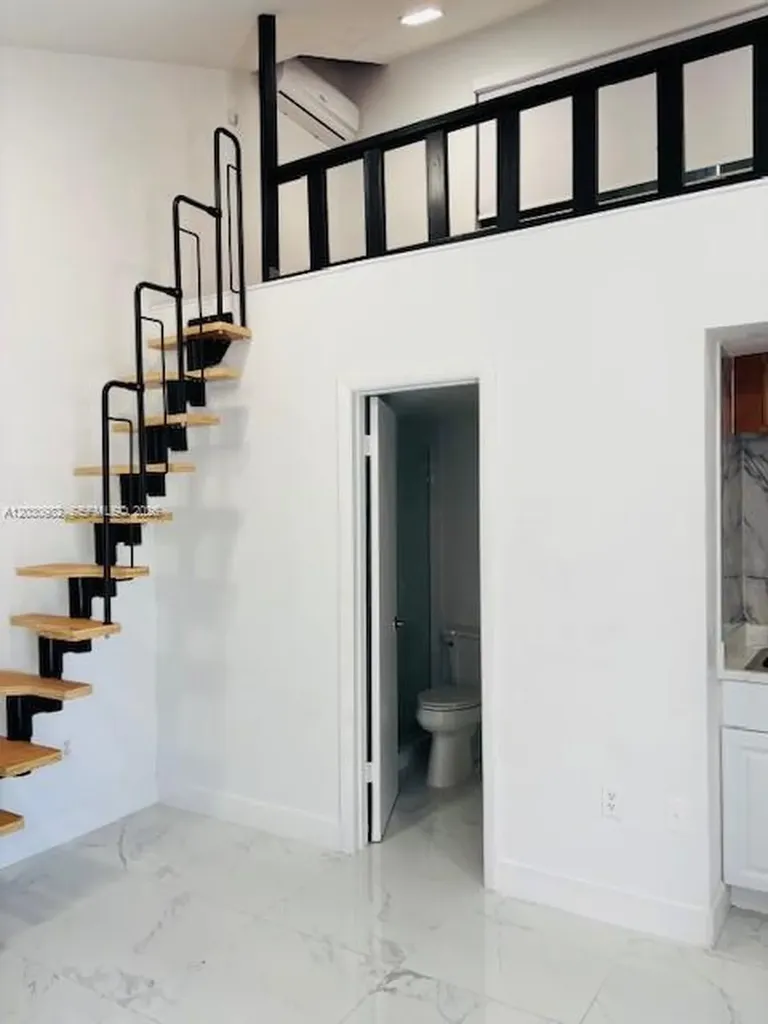 12337 SW 20th Terrace Miami FL 33175