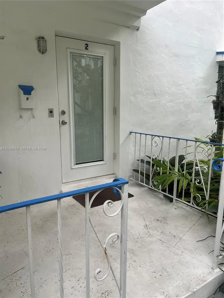 225 SE 16th Avenue Fort Lauderdale FL 33301