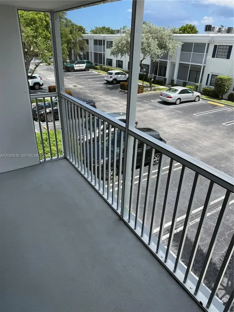 170 Cypress Club Drive Pompano Beach FL 33060