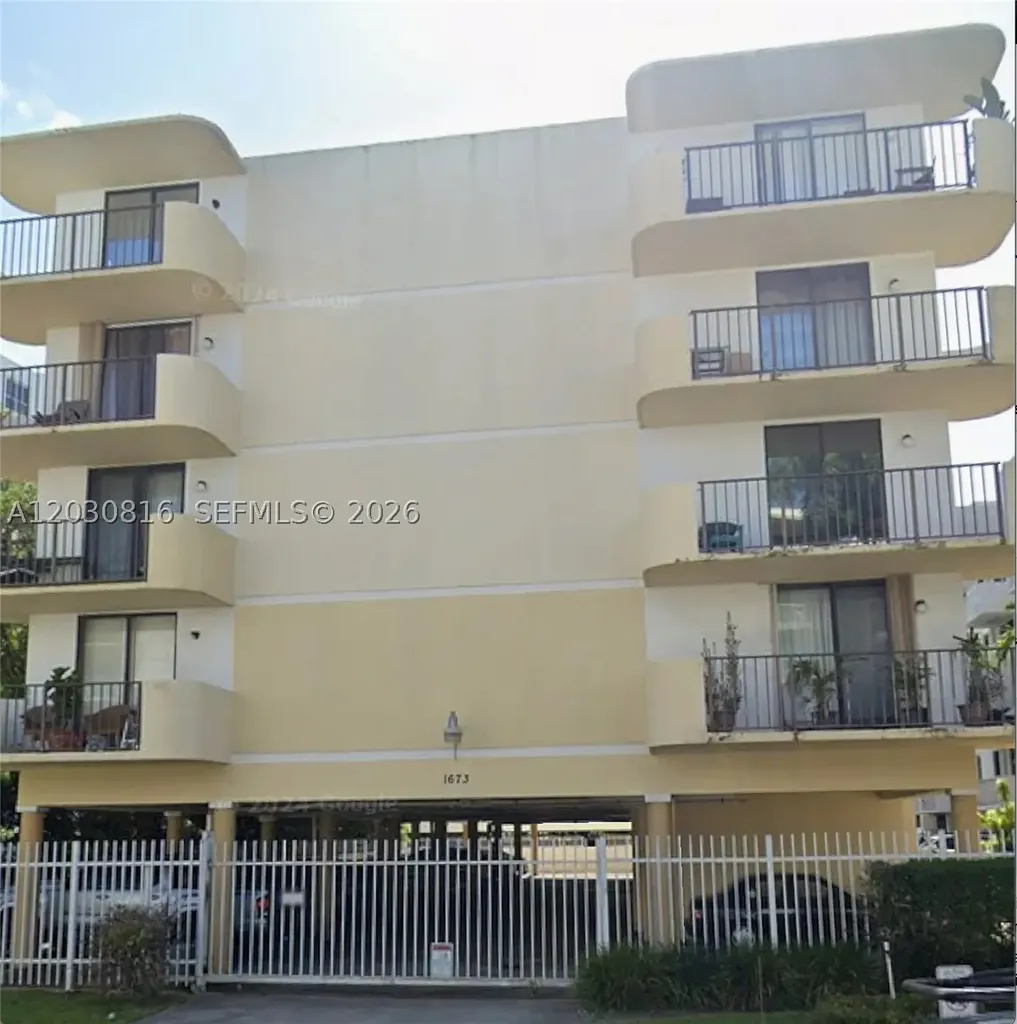 1673 Bay Road Miami Beach FL 33139