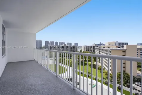 231 174th Street Sunny Isles Beach FL 33160