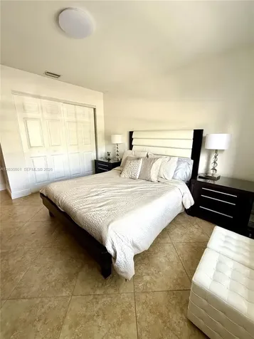 248 W Riverbend Drive Sunrise FL 33326